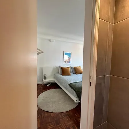 Com Wc Privativo E Varanda No Chiado Privat bolig Lisboa