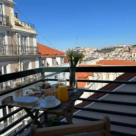 Com Wc Privativo E Varanda No Chiado Privat bolig